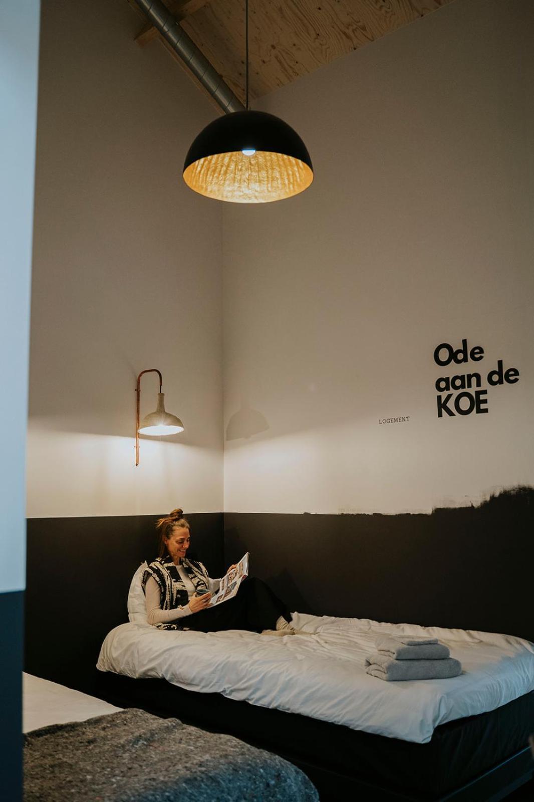 Bed and Breakfast Bed En Brood In De Kapschuur - Boerderij De Zuiderkrib Kraggenburg Экстерьер фото